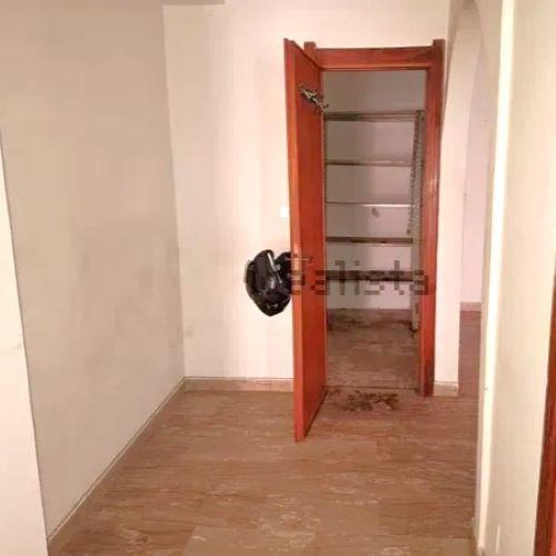 Apartment of 95 sqm near the sea with terrace for sale in Rapallo in the Liguria region, Italy. The property is located